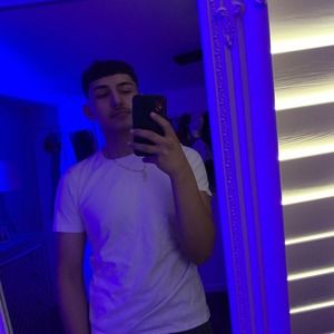 Meet your Posher, Brian